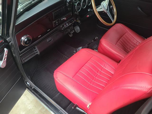 ＭＩＮＩ クーパー１．３　オールペイント済　赤革調シートカバー　コーティング施工車　ウッドハンドル　内外装仕上げ済　前後メッキバンパー　メッキドアミラーカバー　ＣＤデッキ　ＥＴＣ　記録簿　スペアキー（35枚目）