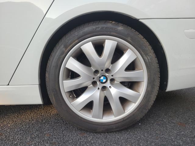 ７シリーズ ７４０ｉ　後期最終モデル　１オーナー　黒革　ＳＲ　前後シートヒーター　純正ナビＥＴＣ　ＣＤ６連奏　ＭＤ　３本スポークステアリング　ガラスコーティング施工車　保証書　記録簿　取説　スペアキー（16枚目）