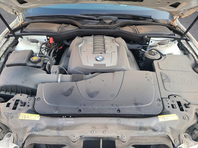 ７シリーズ ７４０ｉ　後期最終モデル　１オーナー　黒革　ＳＲ　前後シートヒーター　純正ナビＥＴＣ　ＣＤ６連奏　ＭＤ　３本スポークステアリング　ガラスコーティング施工車　保証書　記録簿　取説　スペアキー（41枚目）