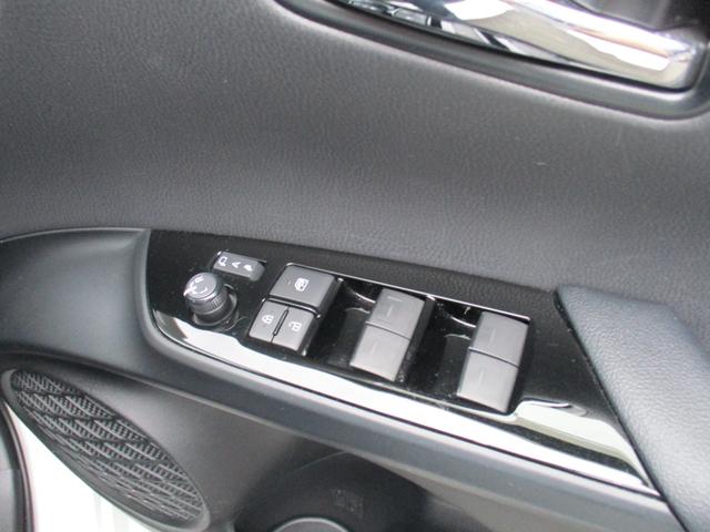 プリウス S 社外ナビ・バックカメラ レーダークルーズコントロール ドライブレコーダー ETC LEDヘッドライト(31枚目)