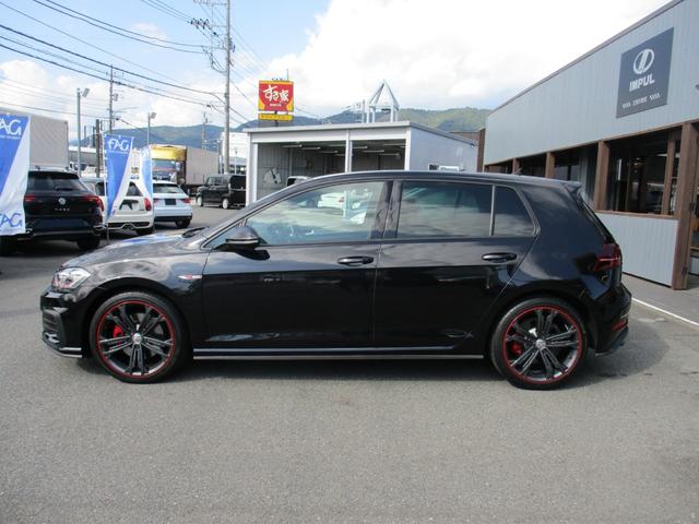 ゴルフＧＴＩ ダイナミック　純正ナビ・ＴＶ・Ｂカメラ　純正ＣＤ／ＤＶＤ／ＢＴ　ＥＴＣ２．０　純正１８ＡＷ　ドラレコ　スマートキープッシュスタート（5枚目）