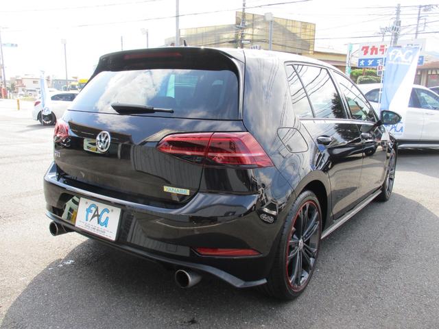 ゴルフＧＴＩ ダイナミック　純正ナビ・ＴＶ・Ｂカメラ　純正ＣＤ／ＤＶＤ／ＢＴ　ＥＴＣ２．０　純正１８ＡＷ　ドラレコ　スマートキープッシュスタート（8枚目）