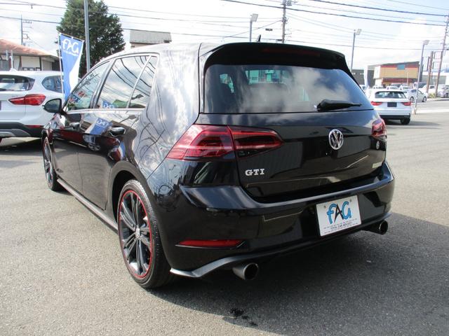 ゴルフＧＴＩ ダイナミック　純正ナビ・ＴＶ・Ｂカメラ　純正ＣＤ／ＤＶＤ／ＢＴ　ＥＴＣ２．０　純正１８ＡＷ　ドラレコ　スマートキープッシュスタート（9枚目）
