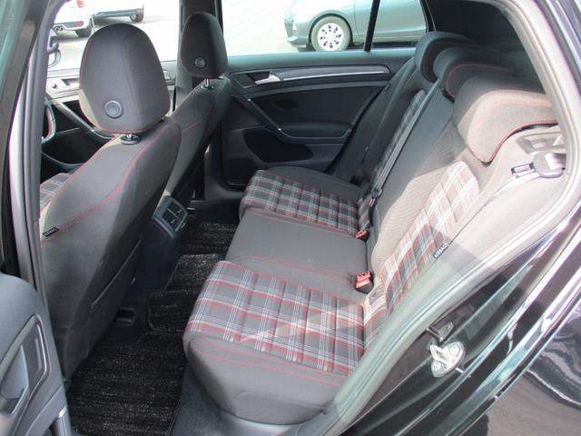ゴルフＧＴＩ ダイナミック　純正ナビ・ＴＶ・Ｂカメラ　純正ＣＤ／ＤＶＤ／ＢＴ　ＥＴＣ２．０　純正１８ＡＷ　ドラレコ　スマートキープッシュスタート（16枚目）