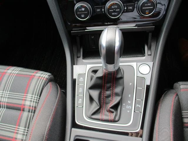 ゴルフＧＴＩ ダイナミック　純正ナビ・ＴＶ・Ｂカメラ　純正ＣＤ／ＤＶＤ／ＢＴ　ＥＴＣ２．０　純正１８ＡＷ　ドラレコ　スマートキープッシュスタート（31枚目）