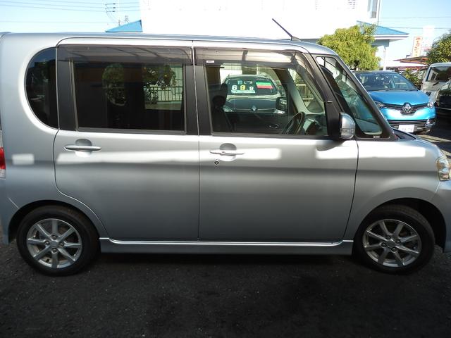 タント Ｇスペシャル　メモリーナビＤＴＶ・左側パワースライドドア・ＨＩＤ・ウインカーミラー・ＣＤ・ＤＶＤ・アイドリングストップ　スマートキー　フォグランプ　電動格納ミラー・ＡＡＣ・　純正１５ＡＷ・ドアバイザー・ＥＴＣ（14枚目）