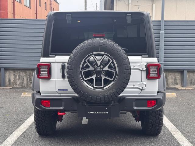 ジープ・ラングラーアンリミテッド ルビコン 認定中古車 登録済未使用車 新車保証継承 carplay・Androidauto対応対応10.1インチUコネクト Bluetoothオーディオ バックカメラ ETC ACC ブラインドスポットモニター(8枚目)