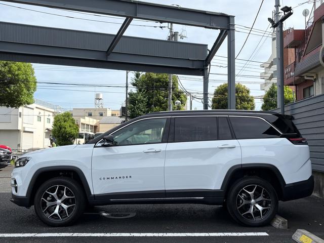 ジープ・コマンダー リミテッド Applecarplay・Androidauto対応10.1インチUコネクト 純正メモリーナビ ETC デュアルペインパノラミックサンルーフ 7人乗り2.0Lディーゼルターボエンジン レザーシート(7枚目)