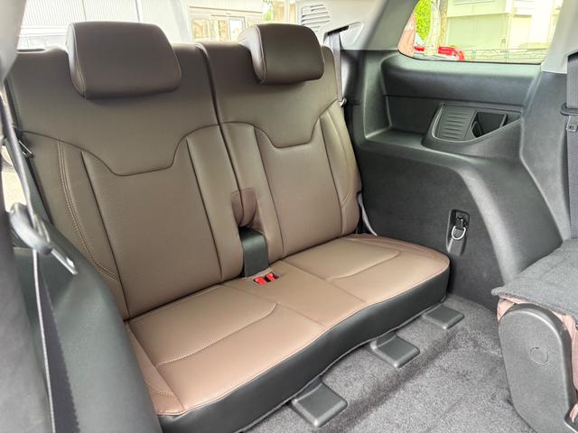 ジープ・コマンダー リミテッド Applecarplay・Androidauto対応10.1インチUコネクト 純正メモリーナビ ETC デュアルペインパノラミックサンルーフ 7人乗り2.0Lディーゼルターボエンジン レザーシート(38枚目)