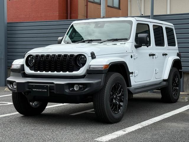 ジープ・ラングラーアンリミテッド サハラ ブラックカスタム レザーシート 登録済未使用車 シートヒーター パワーシート アダプティブクルーズコントロール ブラインドスポットモニター アップルカープレイアンドロイドオート対応(2枚目)