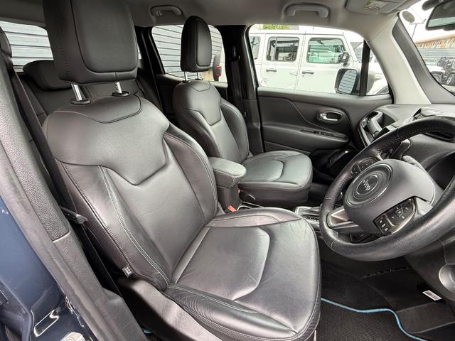 ジープ・レネゲード4xe リミテッド 4xe 認定中古車 ワンオーナー 弊社販売車両 アップルカープレイアンドロイドオート対応 衝突被害軽減ブレーキ レザーシート フルセグチューナー付き(18枚目)