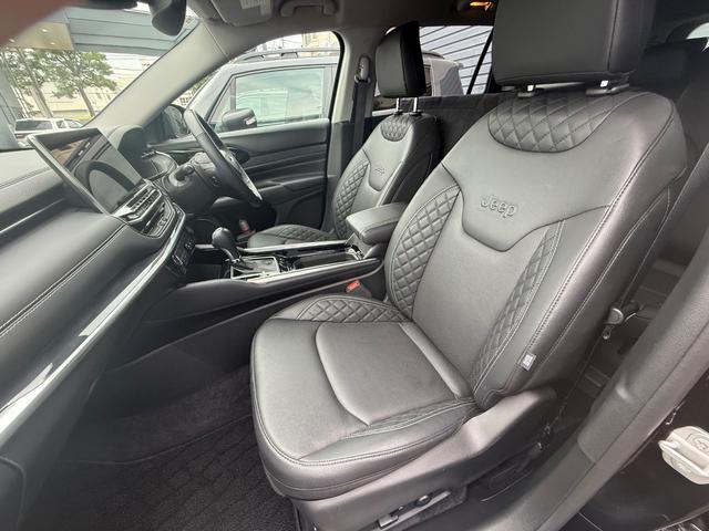 ジープ・コマンダー リミテッド　弊社管理車両　新車保証継承　レザーシート　アップルカープレイアンドロイドオート対応　衝突被害軽減ブレーキ　レーンキープアシスト　ブラインドスポットモニター　シートヒーター　ステアリングヒーター（25枚目）