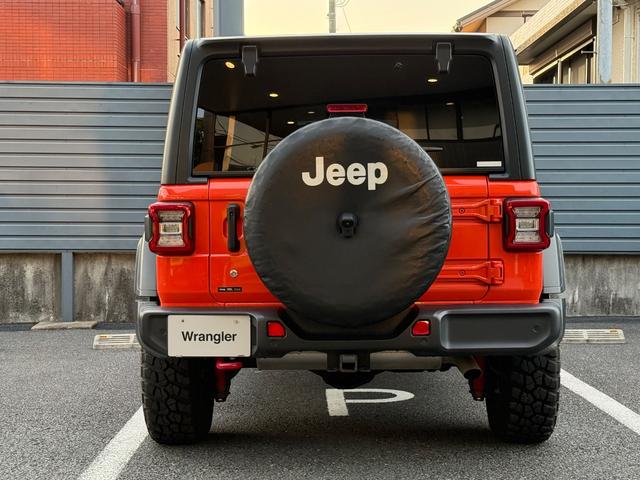 ジープ・ラングラーアンリミテッド ルビコン 認定中古車 18ヶ月保証付 アップルカープレイアンドロイドオート対応 レザーシート アダプティブクルーズコントロール ブラインドスポットモニター バックカメラ サイドカメラ フロントカメラ ETC(7枚目)