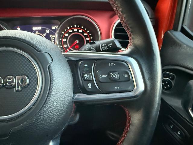 ジープ・ラングラーアンリミテッド ルビコン 認定中古車 18ヶ月保証付 アップルカープレイアンドロイドオート対応 レザーシート アダプティブクルーズコントロール ブラインドスポットモニター バックカメラ サイドカメラ フロントカメラ ETC(20枚目)