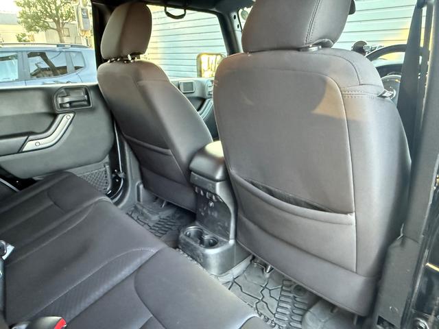 ジープ・ラングラーアンリミテッド ナビエディション 認定中古車保証付き 全国400台限定車 ナビ標準装備(26枚目)