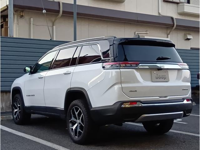 ジープ・コマンダー リミテッド　新車保証継承　ＥＴＣ２．０　Ａｐｐｌｅｃａｒｐｌａｙ・Ａｎｄｒｏｉｄａｕｔｏ対応１０．１インチＵコネクトブラウンカラーレザーシート　ディーゼルターボ　トップビューカメラ　ブラインドスポットモニター（7枚目）