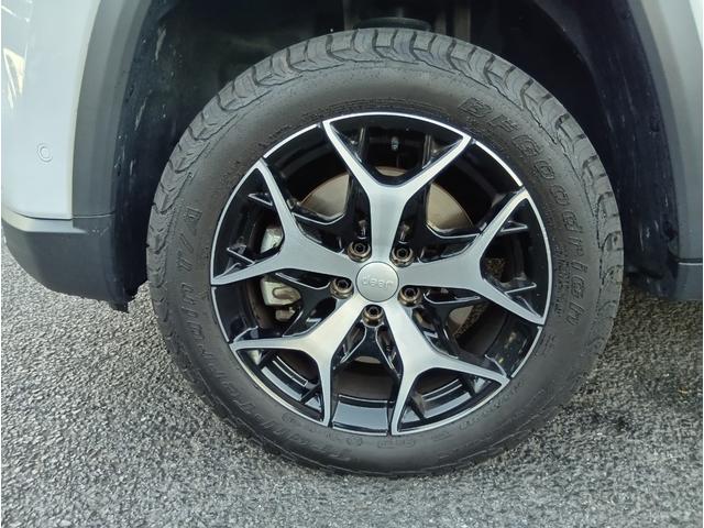 ジープ・コマンダー リミテッド　新車保証継承　ＥＴＣ２．０　Ａｐｐｌｅｃａｒｐｌａｙ・Ａｎｄｒｏｉｄａｕｔｏ対応１０．１インチＵコネクトブラウンカラーレザーシート　ディーゼルターボ　トップビューカメラ　ブラインドスポットモニター（14枚目）