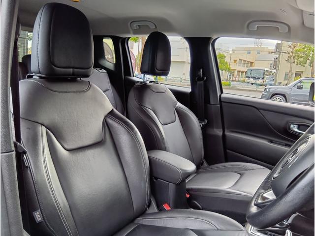 ジープ・レネゲード リミテッド　衝突被害軽減ブレーキ　レーンセンス　アダプティブクルーズコントロールブラインドスポットモニター　純正メモリーナビ　フルセグチューナー　バックカメラ　ＬＥＤヘッドライト　ドライブレコーダー　ＥＴＣ２．０（25枚目）