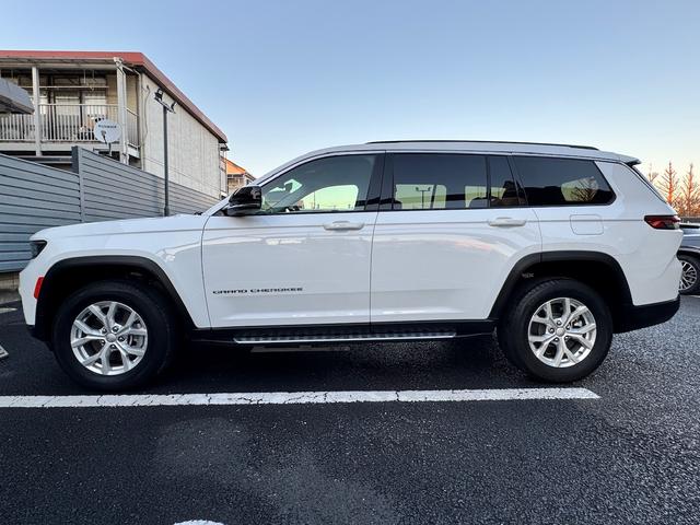 ジープ・グランドチェロキーL リミテッド 認定中古車 ワンオーナー車両 アップルカープレイ アンドロイドオート対応車両 レザーシート シートヒーター アダプティブクルーズコントロール(6枚目)