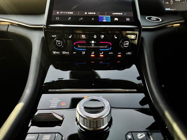 ジープ・グランドチェロキーL リミテッド 認定中古車 ワンオーナー車両 アップルカープレイ アンドロイドオート対応車両 レザーシート シートヒーター アダプティブクルーズコントロール(32枚目)