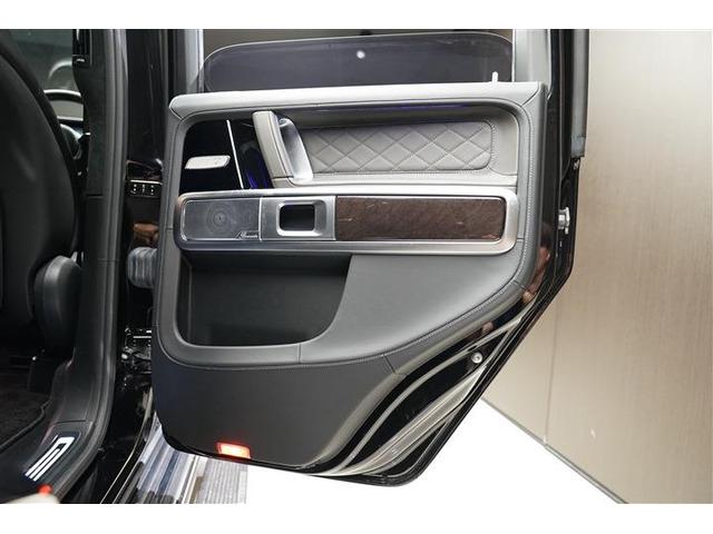 Ｇクラス Ｇ４００ｄ　マヌファクトゥーアエディション　２０２１年モデル　Ｇ４００ｄ　ｍａｎｕｆａｋｔｕｒ　Ｅｄｉｔｉｏｎ　ＲＨＤ　ＡＭＧライン　マヌファクトゥーアＰ　２０インチＡＷ　オブシディアンブラック（17枚目）