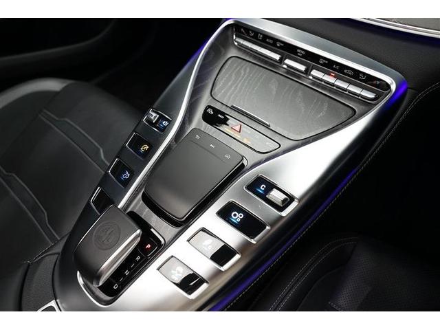 GT 4ドアクーペ 43 4マチック+ ライドコントロール+パッケージ 2020年式 GT43 RHD 20インチAW ダイヤモンドホワイト(13枚目)