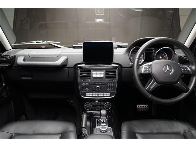 Ｇクラス Ｇ３５０Ｄ　ロング　ディーゼルターボ　４ＷＤ　ラグジュアリーＰＫＧ　１８インチＡＷブラック（4枚目）