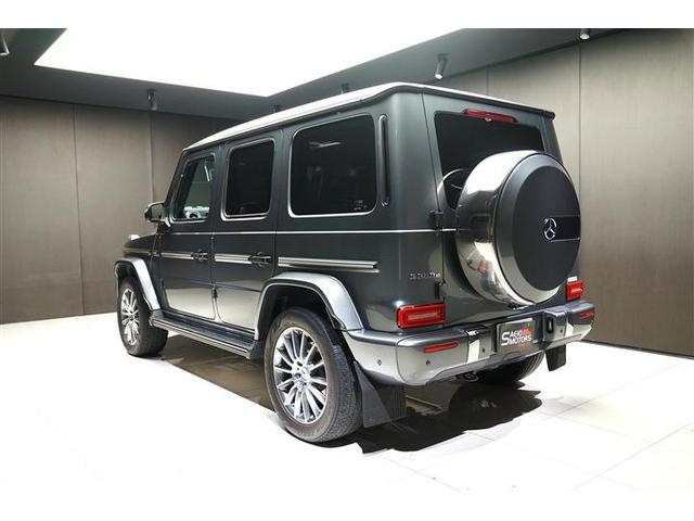 外装色はセレナイトグレーです。