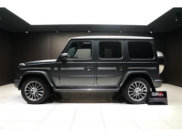 サエキモータースは、「お客様に喜んでいただく」「社員が楽しく仕事ができる」をモットーに掲げこの２つに全力で挑戦し続け、国内一の輸入車販売店を目指しております！