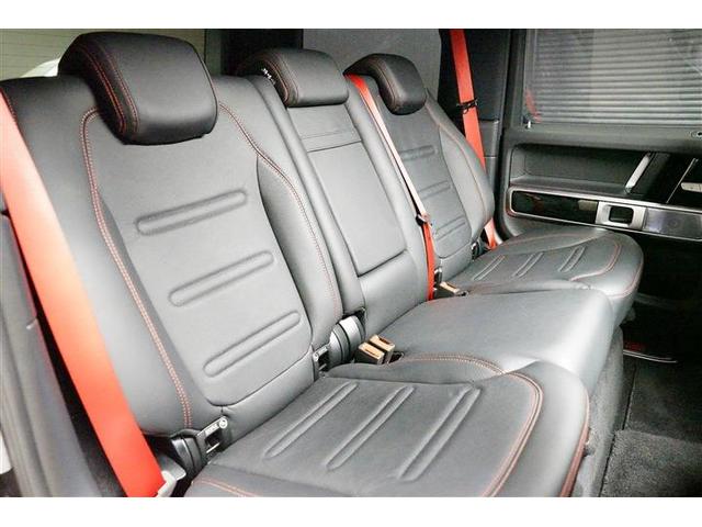 Ｇクラス Ｇ３５０ｄ　ＡＭＧライン　２０２２年式　ラグジュアリーパッケージ　アダプティブダンピングシステム　ＲＨＤ　レッドシートベルト　サンルーフ　ブルメスターサラウンドシステム　２０インチＡＷ（10枚目）