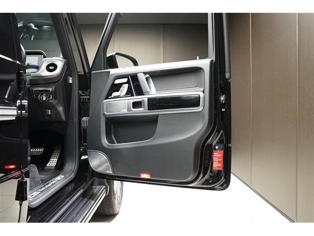 Ｇクラス Ｇ３５０ｄ　ＡＭＧライン　２０２２年式　ラグジュアリーパッケージ　アダプティブダンピングシステム　ＲＨＤ　レッドシートベルト　サンルーフ　ブルメスターサラウンドシステム　２０インチＡＷ（16枚目）