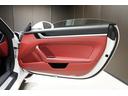 ９１１カレラ　カブリオレ　２０２０年式　スポーツエグゾースト　スポーツクロノパッケージ　赤革シート　赤ホロ　電動格納スポイラー　電動サイドミラー　シートクーラー　クルーズドコントロール　タッチスクリーン　２０／２１インチＡＷ（16枚目）