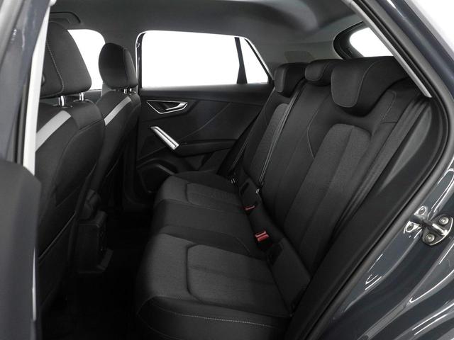 Ｑ２ ３０ＴＦＳＩスポーツ　コンフォートパッケージ　認定中古車（10枚目）