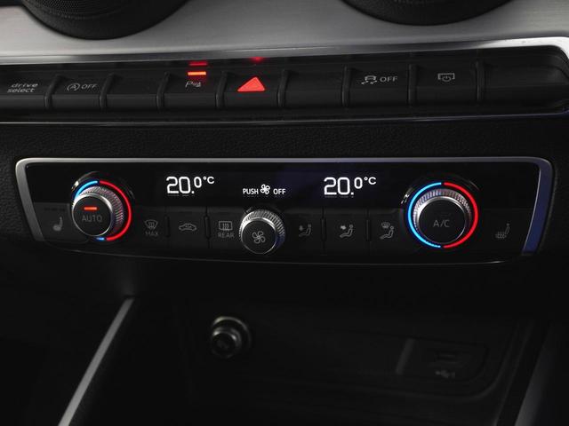 Ｑ２ ３０ＴＦＳＩスポーツ　コンフォートパッケージ　認定中古車（17枚目）