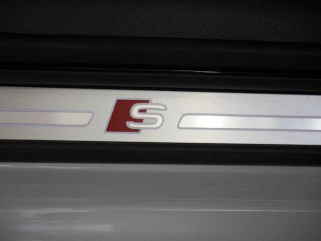 スポーツバック40TFSIクワトロ スポーツ S line エクステリア&S line スポーツ&S line&アシスタンス&コンビニエンス&ナビゲーション&ライティングパッケージ 認定中古車 ハイビームアシスト クロス/レザー(23枚目)