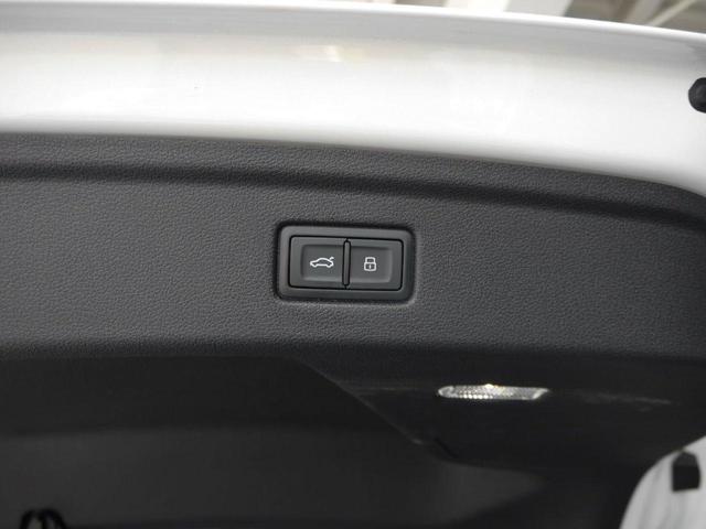ベースグレード アシスタンス&マトリクスLEDヘッドライト&レザーパッケージ 認定中古車 アーティフィシャルイテリアレザー(ドアアームレスト/センターコンソール) カラードブレーキキャリパー レッド(23枚目)