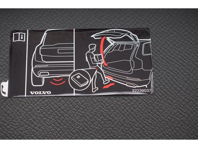 XC90  パーク・アシスト・フロント パワーテールゲート ヘッドアップ・ディスプレイ 360度ビューカメラ パークアシスト・パイロット 本革シート 助手席シートメモリー機構 リア・シートヒーター(14枚目)