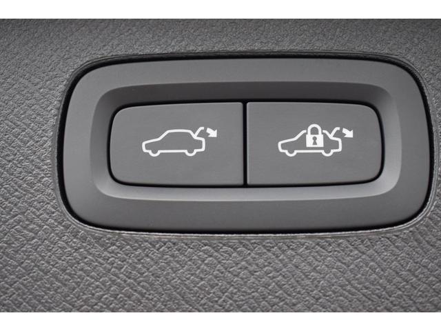 XC90  パーク・アシスト・フロント パワーテールゲート ヘッドアップ・ディスプレイ 360度ビューカメラ パークアシスト・パイロット 本革シート 助手席シートメモリー機構 リア・シートヒーター(15枚目)