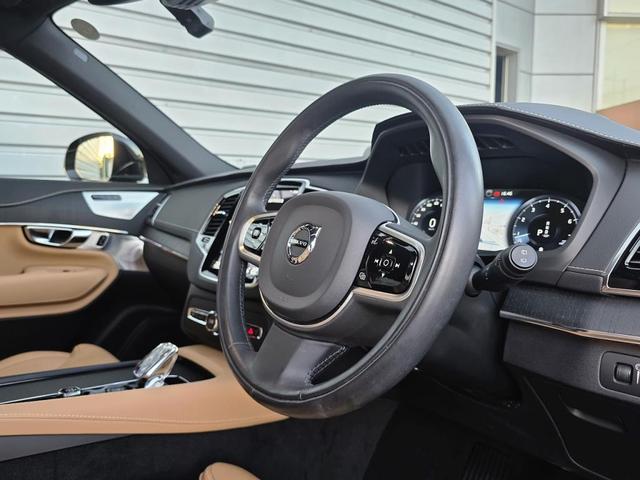 XC90 B6 AWD インスクリプション 4WD ワンオーナー 禁煙車 ルーフレール ETC サンルーフ キーレス ナビ フルセグ パワーテールゲート 360度ビューカメラ パークアシスト・パイロット 本革シート 助手席シートメモリー機構(18枚目)