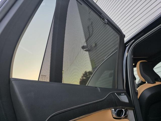 XC90 B6 AWD インスクリプション 4WD ワンオーナー 禁煙車 ルーフレール ETC サンルーフ キーレス ナビ フルセグ パワーテールゲート 360度ビューカメラ パークアシスト・パイロット 本革シート 助手席シートメモリー機構(23枚目)