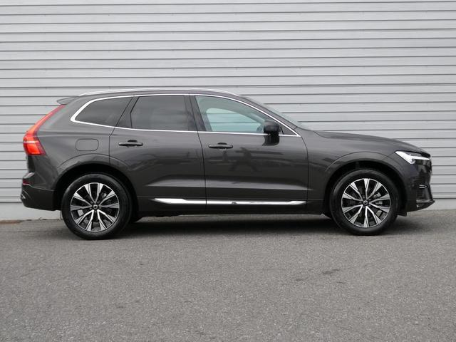 XC60 アルティメット B5 AWD 4WD ルーフレール ETC サンルーフ キーレス バックカメラ シートヒーター&エアコン パワーテールゲート ヘッドアップ・ディスプレイ 360度ビューカメラ 本革シート 助手席シートメモリー機構(4枚目)