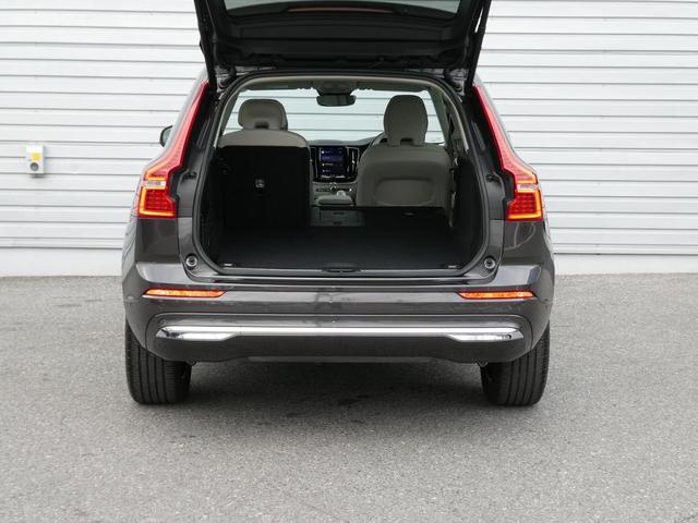 XC60 アルティメット B5 AWD 4WD ルーフレール ETC サンルーフ キーレス バックカメラ シートヒーター&エアコン パワーテールゲート ヘッドアップ・ディスプレイ 360度ビューカメラ 本革シート 助手席シートメモリー機構(9枚目)