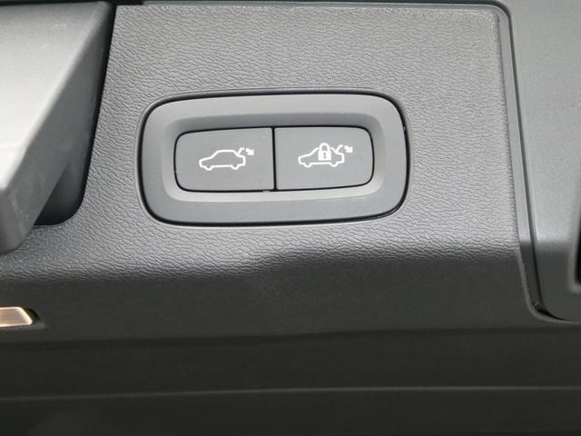 XC60 アルティメット B5 AWD 4WD ルーフレール ETC サンルーフ キーレス バックカメラ シートヒーター&エアコン パワーテールゲート ヘッドアップ・ディスプレイ 360度ビューカメラ 本革シート 助手席シートメモリー機構(11枚目)