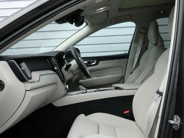 XC60 アルティメット B5 AWD 4WD ルーフレール ETC サンルーフ キーレス バックカメラ シートヒーター&エアコン パワーテールゲート ヘッドアップ・ディスプレイ 360度ビューカメラ 本革シート 助手席シートメモリー機構(23枚目)