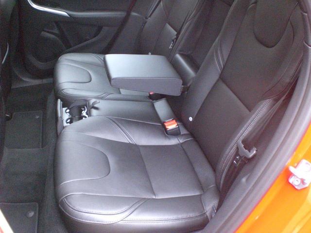 D4 インスクリプション VOLVO SELEKT認定中古車(14枚目)