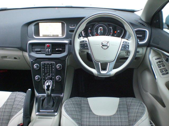 D4 モメンタム VOLVO SELEKT 認定中古車(15枚目)