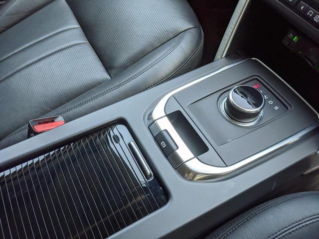 HSE 2.0L P240 4WD 1オーナー 黒革/シートヒーター 純正SSDナビ/デジタルテレビ 専用19A/W ステアリングヒーター MERIDIAN ブラインドスポット パワージェスチャーテールゲート(31枚目)