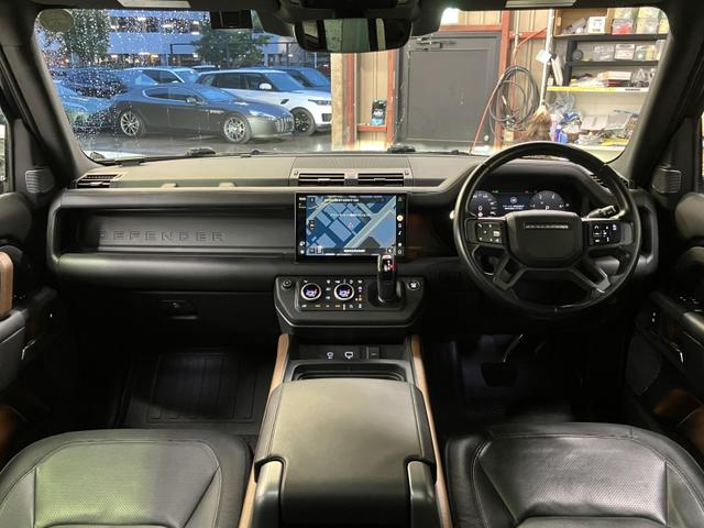 ディフェンダー １１０Ｘ－ダイナミックＨＳＥ　Ｄ３００　ディーゼルターボ　４ＷＤ　１オーナー　エアサスペンションパック　フロントヒータークーラーシート　２２インチスタイル５０９８ホイール　サンルーフ　液晶メーター　１１．４インチナビゲーション（21枚目）
