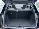 【トランク】ラゲッジスペースもご覧の容量です。セカンドシートを倒せばフラットになり、更に大きい荷物を収容できます。アウトドアにも活躍する１台です。