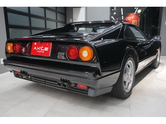 ３２８ ＧＴＳ　ＥＵスペック　クラシケ付　ＡＢＳ付　ネロ　バックカメラ　ＨＤＤナビ　ＥＴＣ　本革シート　パワーウインドウ　エアコン（3枚目）